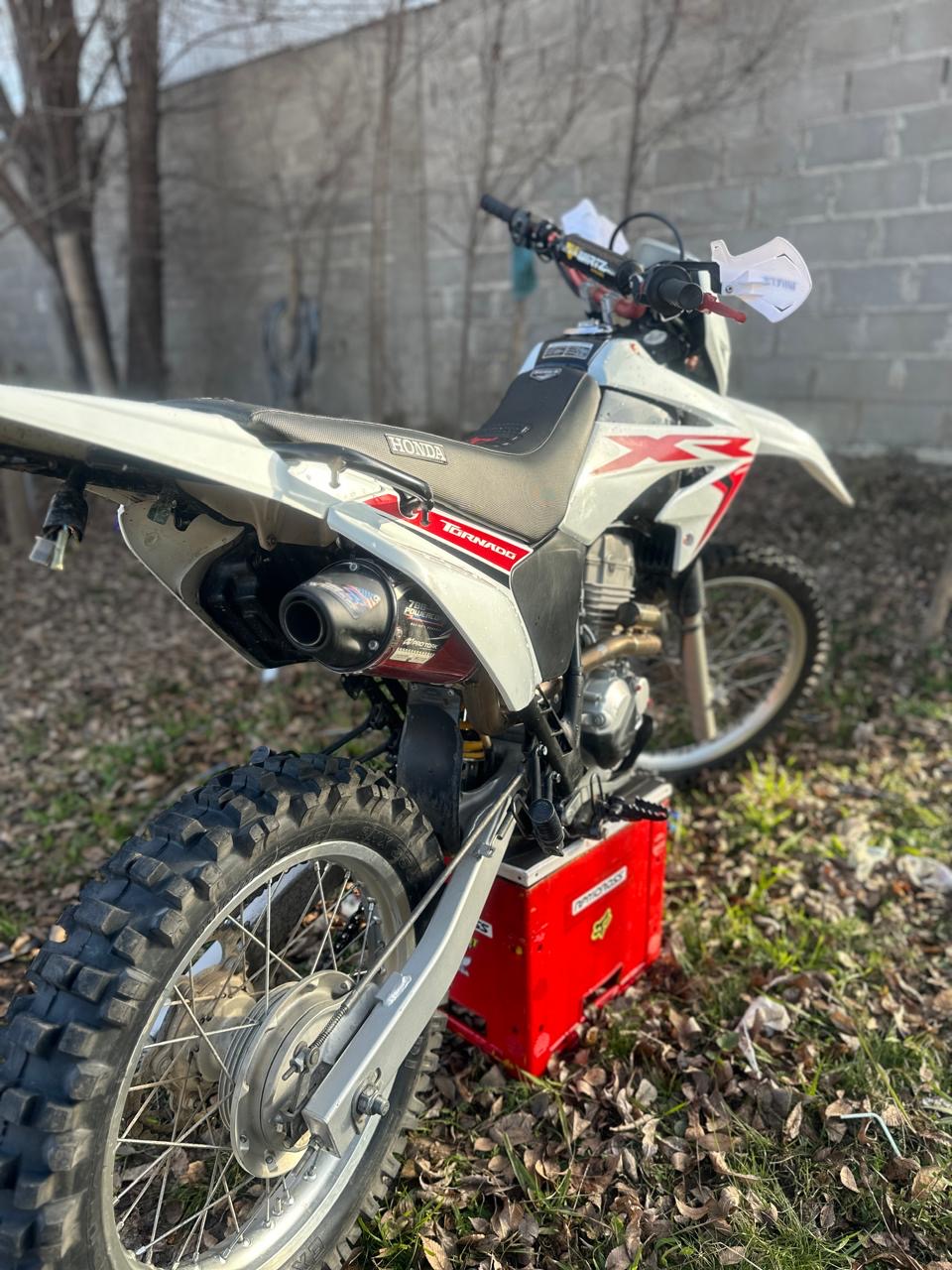 Miniatura 3 de HONDA TORNADO XR 250cc