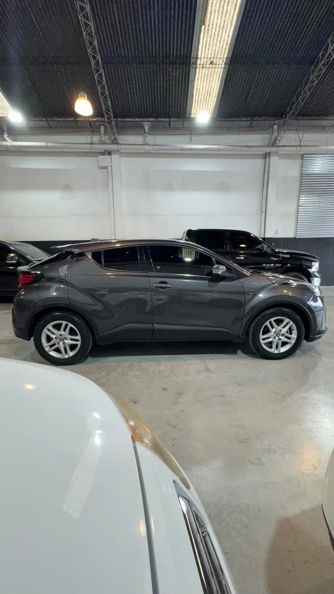 Miniatura 11 de Toyota C-HR