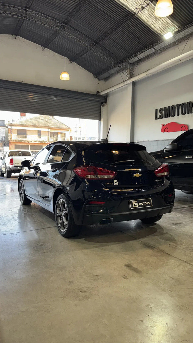 Miniatura 13 de Chevrolet Cruze 5