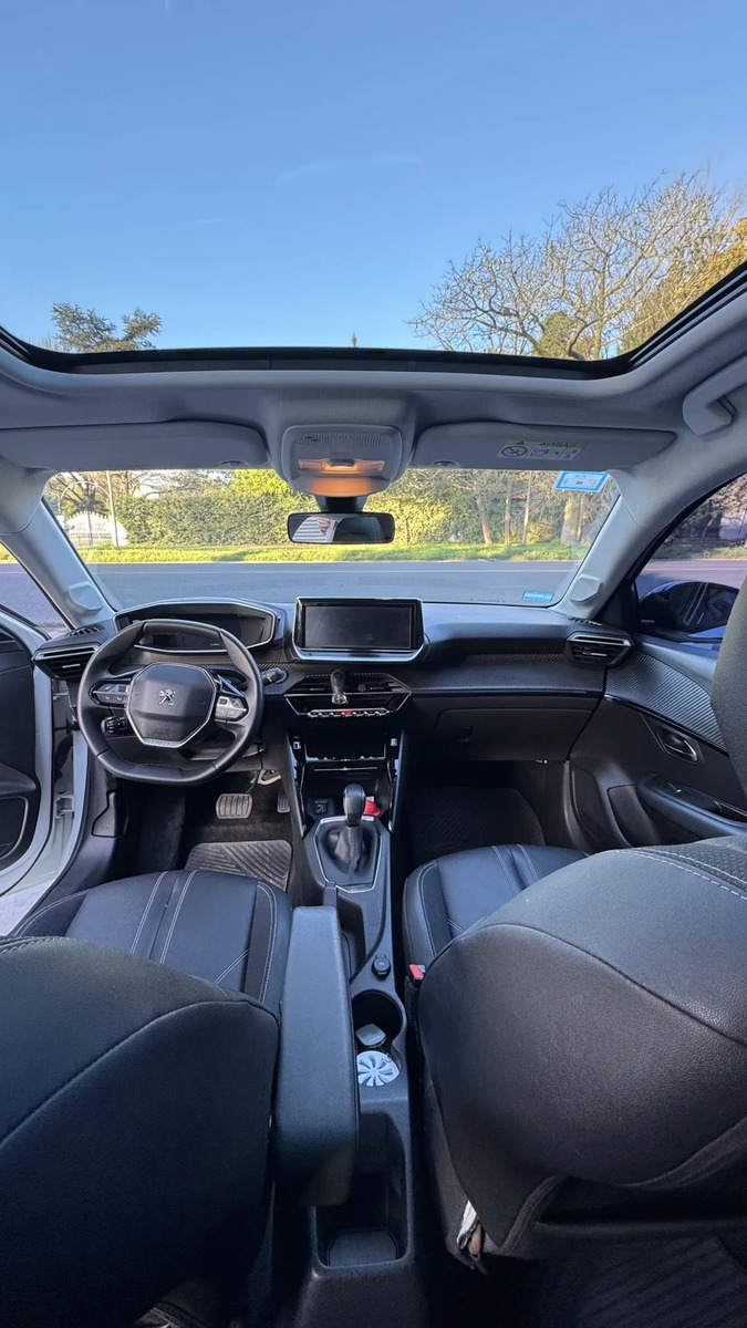 Miniatura 11 de Peugeot 208
