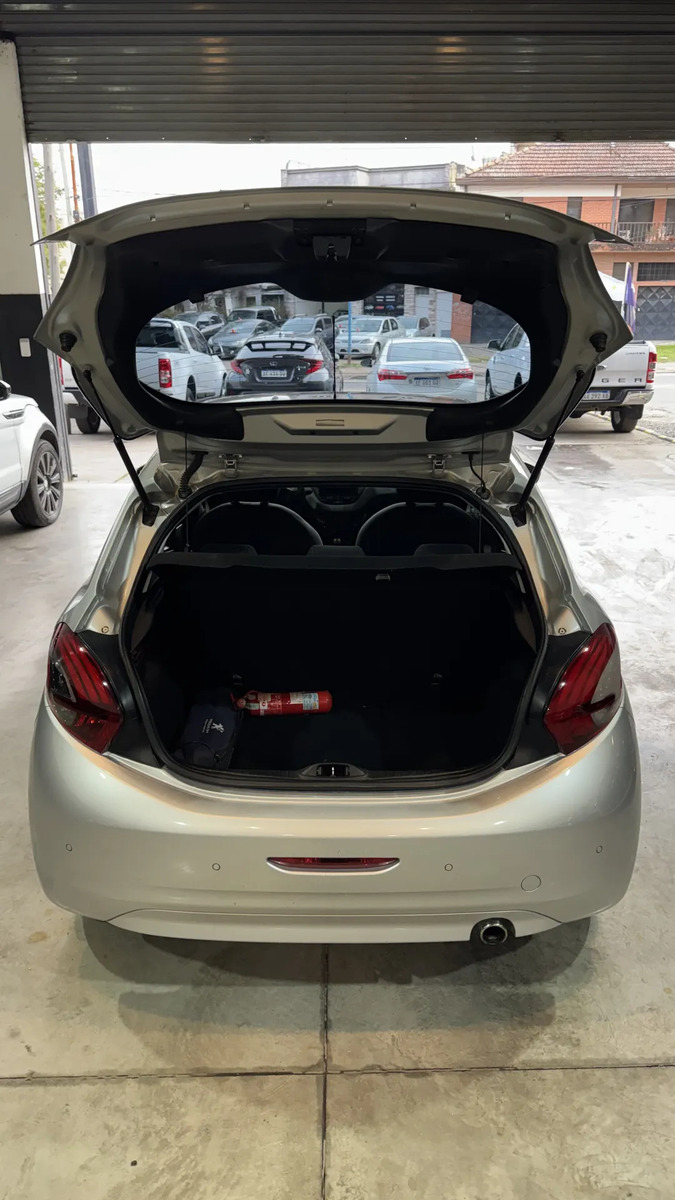 Miniatura 4 de Peugeot 208