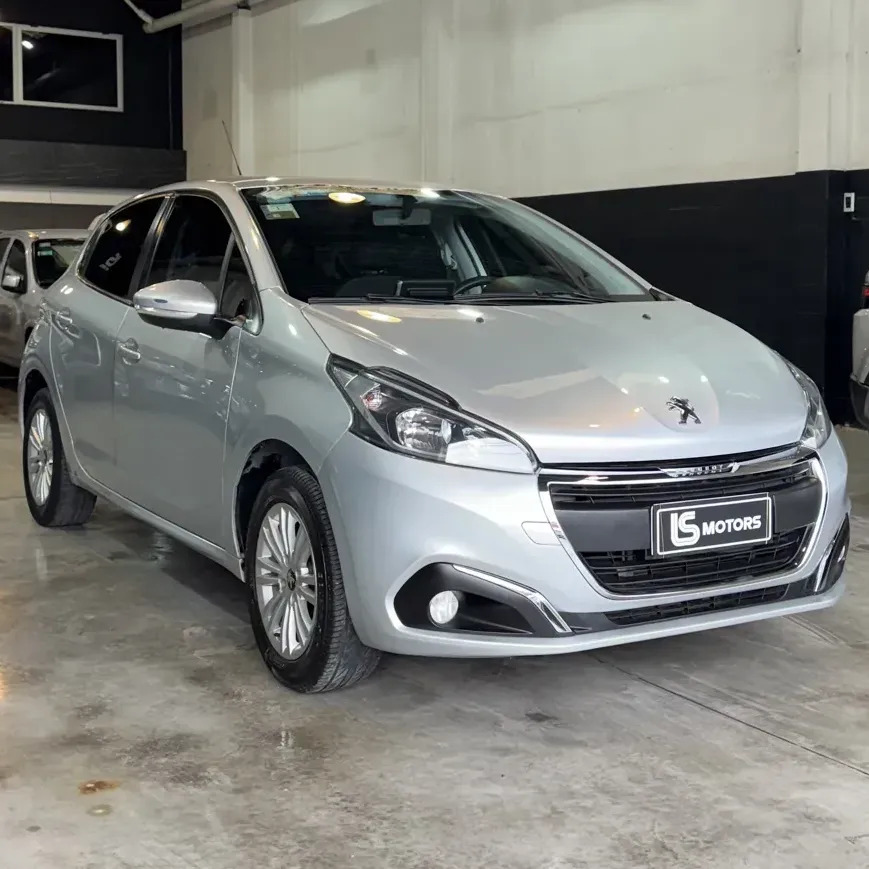 Miniatura 8 de Peugeot 208