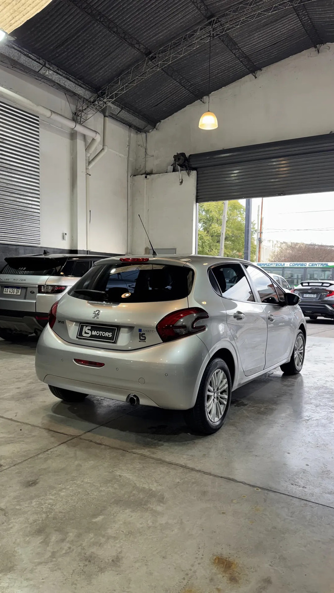 Miniatura 10 de Peugeot 208