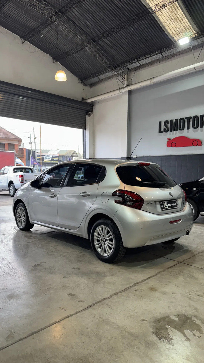 Miniatura 12 de Peugeot 208