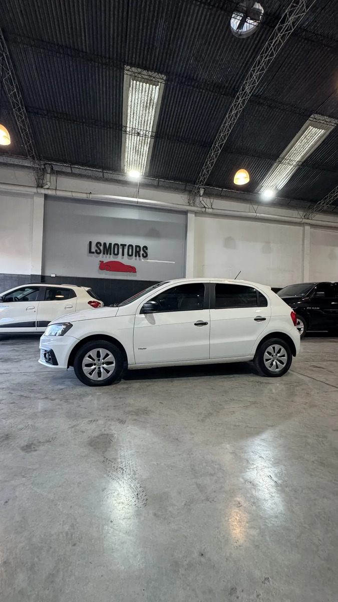 Miniatura 14 de Volkswagen Gol Trend