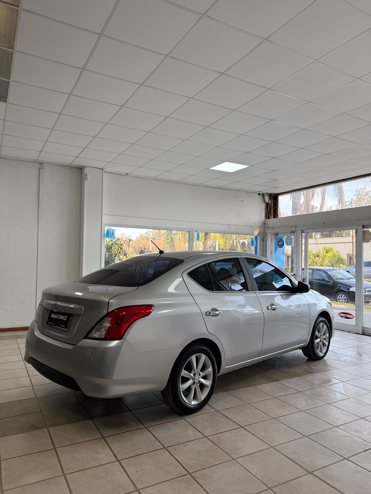 Miniatura 3 de Nissan Versa