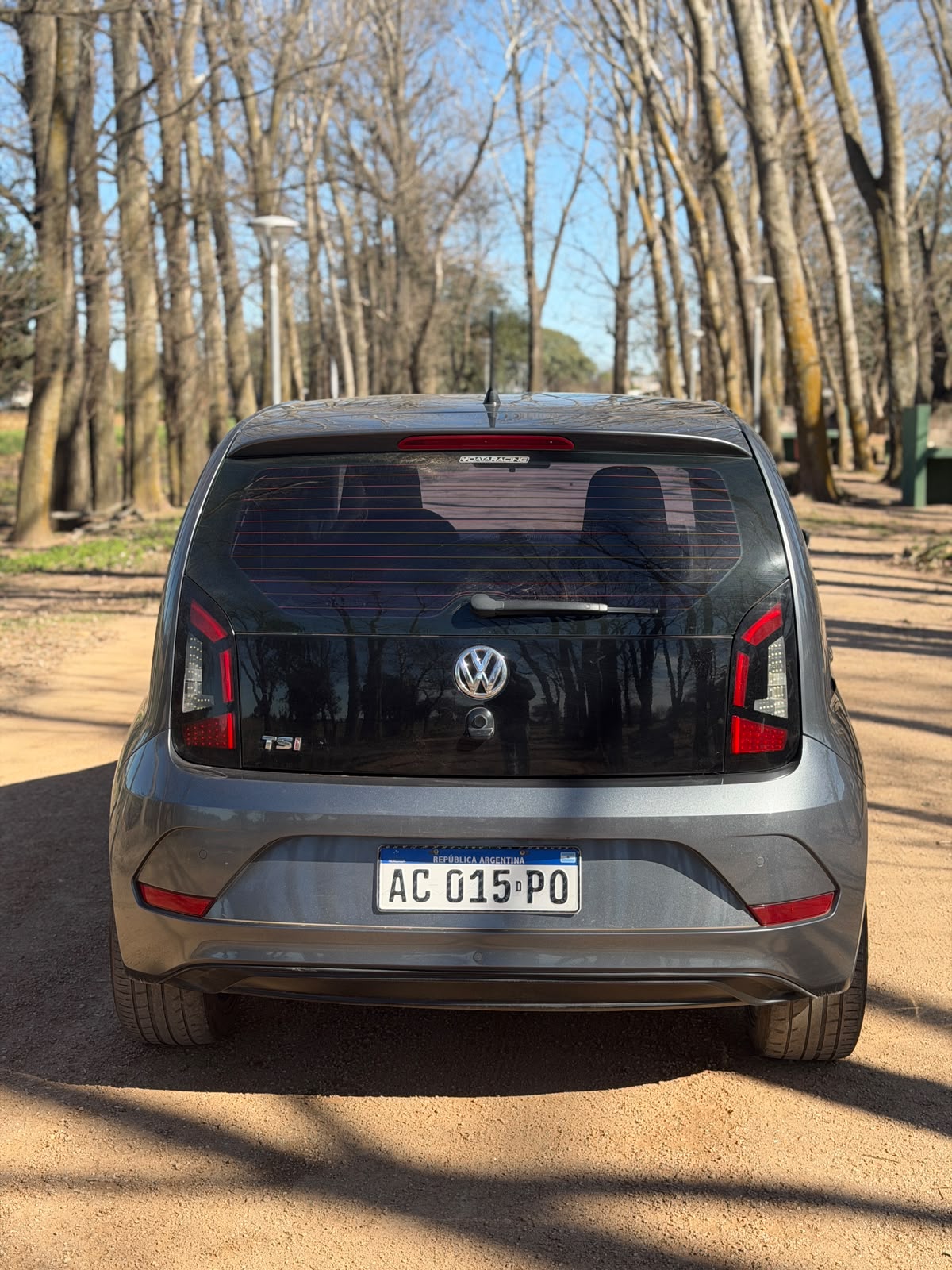 Miniatura 3 de Volkswagen Up pepper